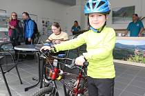 Zázemí pro cyklisty v neděli otevřelo vedení města Ústí nad Labem v zanádražním prostoru.
