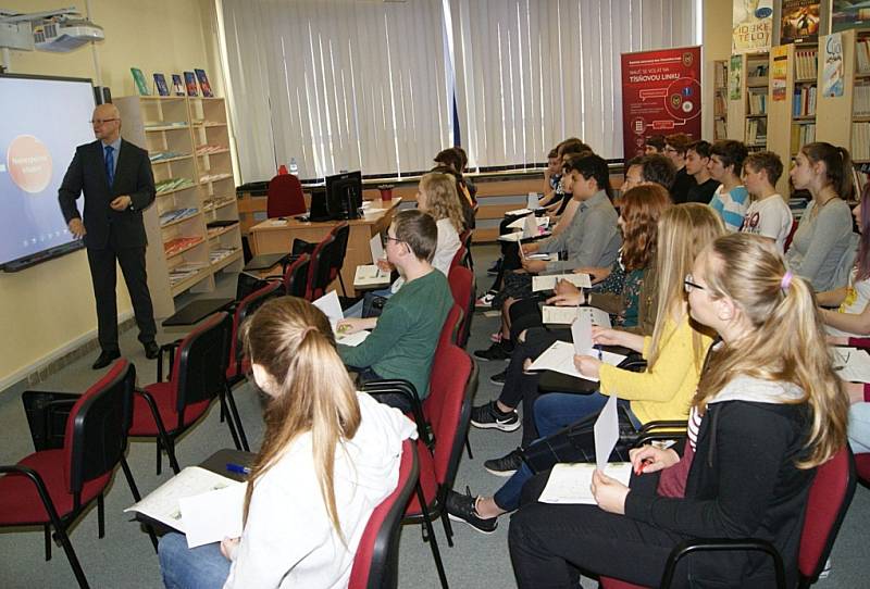 Vzdělávací projekt Hasiči pro školy odstartoval v ZŠ E. Krásnohorské v Ústí nad Labem.