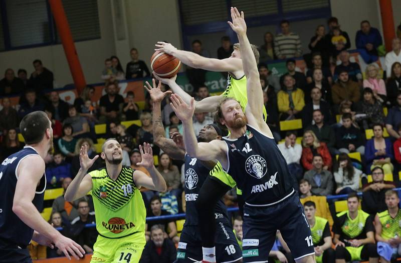 Basketbalové derby Ústí a Děčín