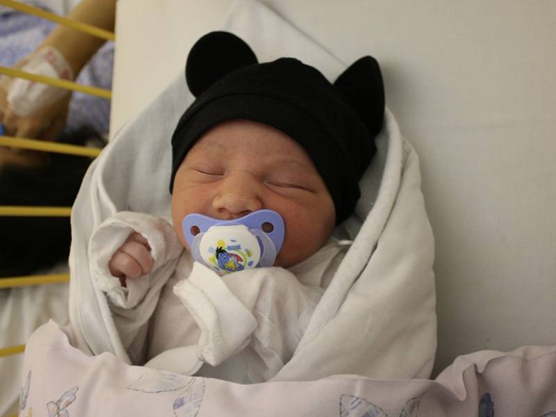 Ronald Lacko se narodil  v ústecké porodnici 7.2.2017 (14.45) Lucii Ištokové.  Měřil 48 cm, vážil 3,22 kg.