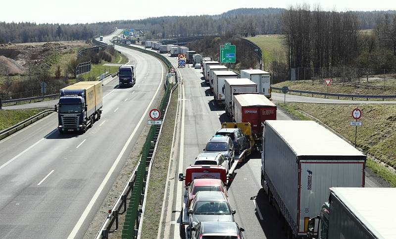 Kolony na německo české hranici u Petrovic na Ústecku