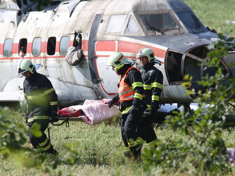 Námětem cvičení záchranářů byla nehoda dopravního letadla.