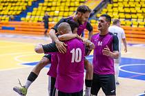 Futsalisté FC NY Tiradores Ústí nad Labem se radují z jedné z branek v letošním ročníku 2. Futsal ligy