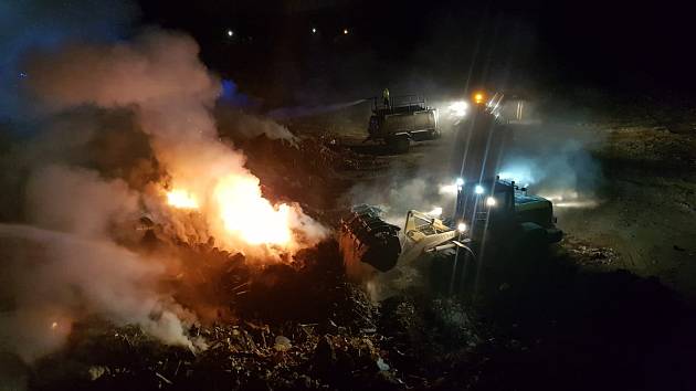 Požár skládky komunálního odpadu v Ústí nad Labem - Podhoří