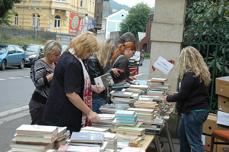 Burza knih nabízí tituly, které v knihkupectví nekoupíte.