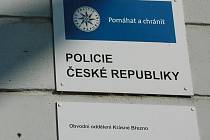 Obyvatelé z Krásného Března musí za policií do centra .