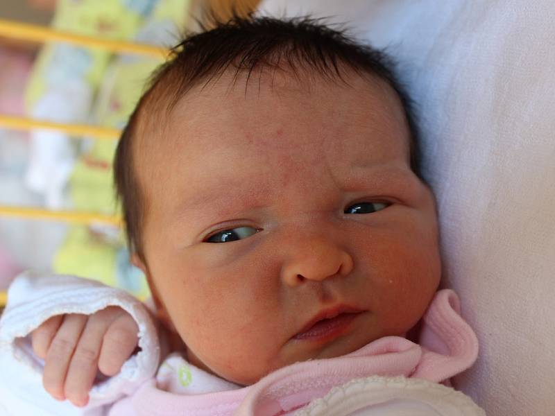 Magdaléna Bumbová se narodila v ústecké porodnici 2.5.2016 (8.24) Martině Bumbové. Měřila 50 cm, vážila 3,24 kg. 