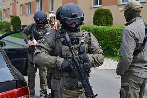 Zásah policie v Libouchci v pátek 6. května