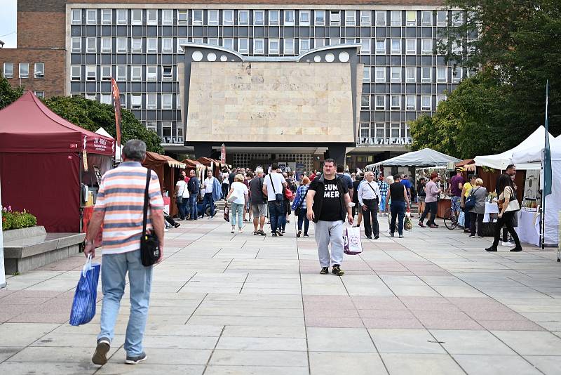 Slavnosti vína a burčáku na Lidickém náměstí v Ústí nad Labem