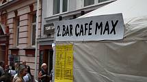 Café Max na ulici/12 let pod vanou v Ústí nad Labem