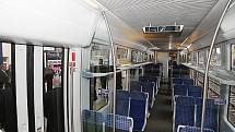 Nové jednotky Siemens Desiro nabídnou oproti současným vlakům poměrně luxus. Odhlučněný interiér jednotek a klimatizace jsou jen kapkou v moři výhod.