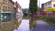V pátek 16. srpna 2002 Labe kulminovalo - špatná situace byla například v Krásném Březně.