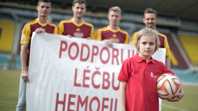 Letošní ročník této charitativní kampaně se rozhodl podpořit též FK Dukla Praha.