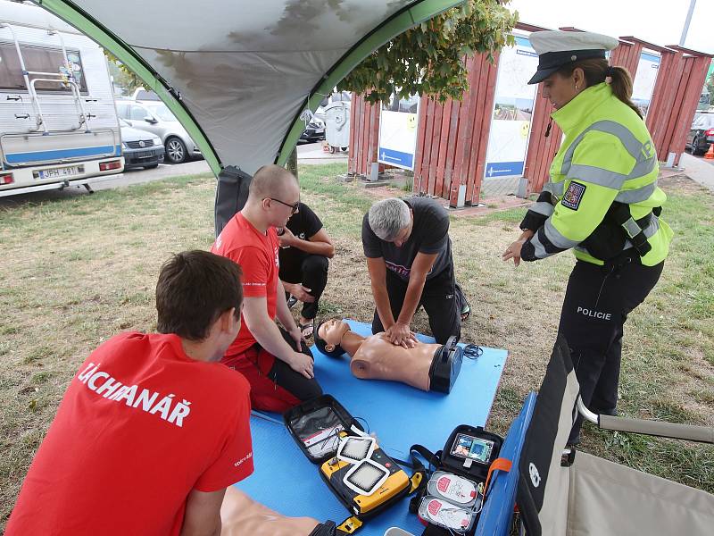 Dopravně bezpečnostní akce policie ČR a Německa zaměřená na kamiony a autobusy.