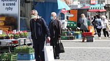 První farmářské trhy v Ústí nad Labem po uvolnění restrikcí koronavirové krize. Úterý 21. dubna