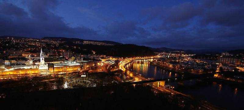 Noční foto Ústí nad Labem