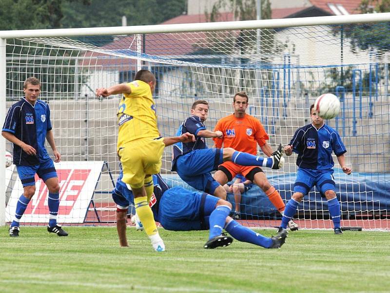 Ostře sledované derby severu mezi domácím Ústím a Teplicemi vyhrál hostující favorit.