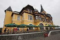 Restaurace na výletním zámečku Větruše v Ústí nad Labem obnovila provoz.