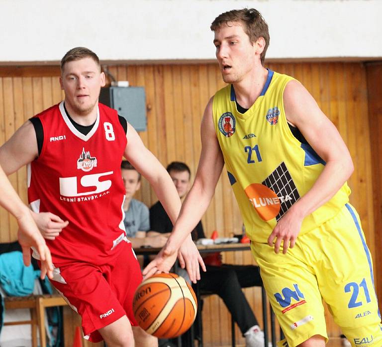 Sluneta USK Ústí – BK Klatovy 61:68.