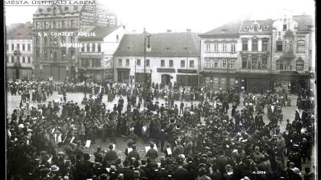 Tentokrát se podíváme do historie ústeckého Mírového náměstí