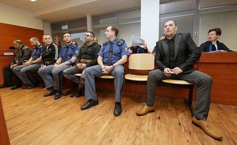 Obžalovaní z distribuce drog u soudu v Ústí nad Labem