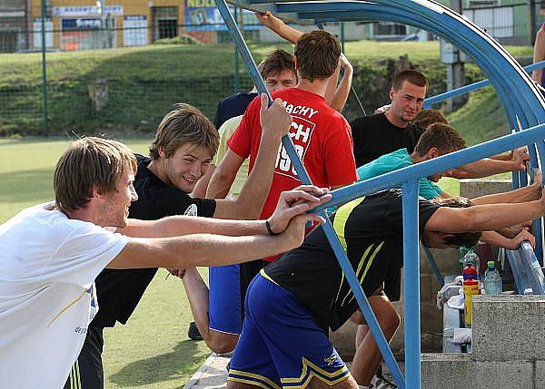 Volejbalisté Ústí zahájili na Městském stadionu přípravu na nový ročník extraligové soutěže. 