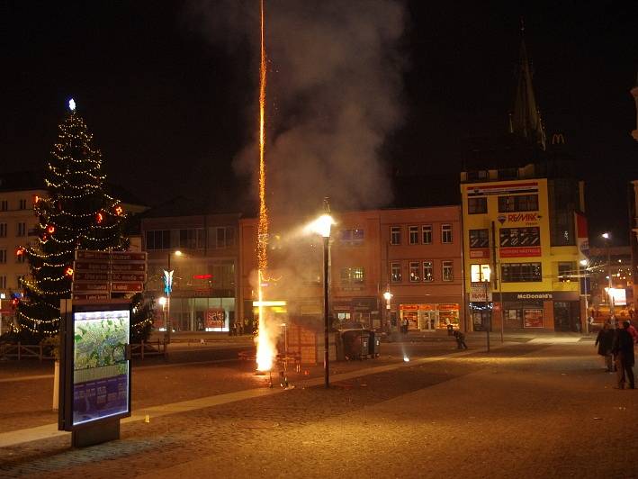 Vítání nového roku 2013 na Mírovém náměstí v Ústí nad Labem.