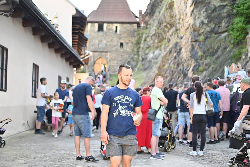 Dnes 15. května se na hradě Střekov uskutečnila pohádková neděle.
