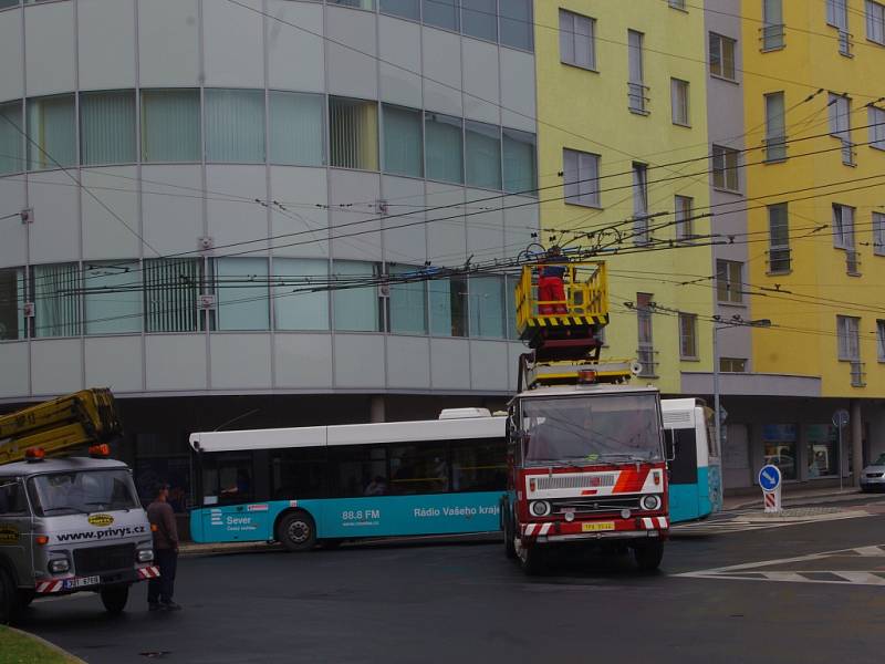 Trolejbusy jsou kvůli stavbě obratiště v centru města a točny na Severní Terase odstaveny do 28. července.