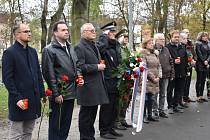 Pietní akce k připomenutí odkazu 17. listopadu proběhla u Pomníku obětem komunismu v Městských sadech v Ústí nad Labem.