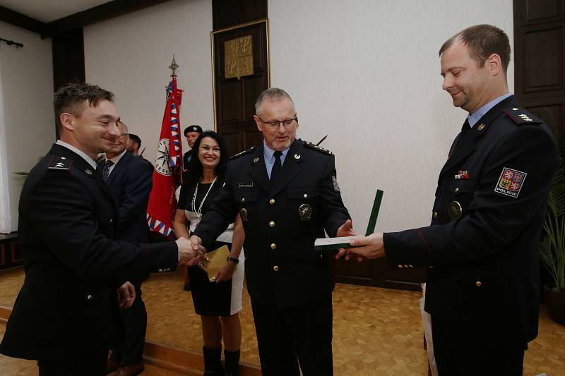 Předávání medailí za věrnost policistům z Územního odboru Ústí nad Labem