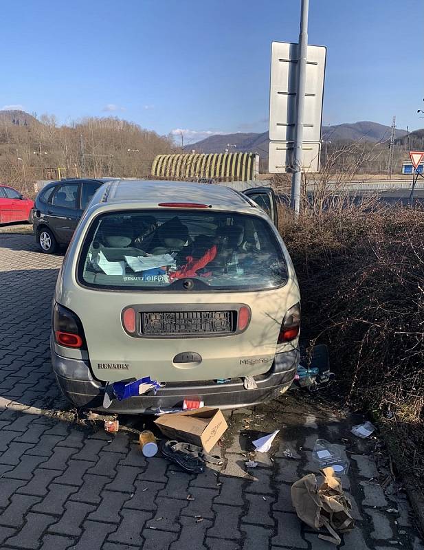 Ústecké vraky, které vadí čtenářům Deníku. Vyzvali jsme je, aby nám poslali jejich fotky.