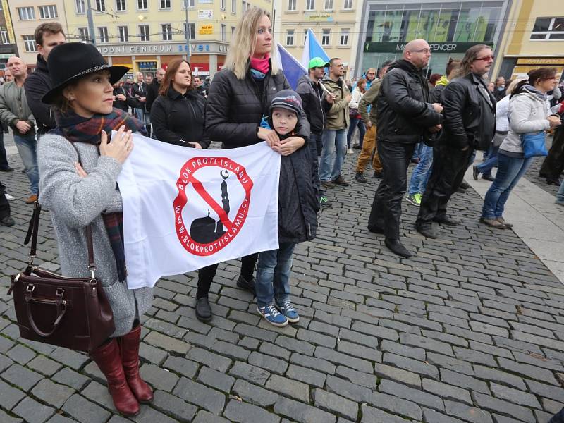 Ústí bouřilo proti islámu a uprchlíkům.