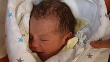 Mikuláš Hrouda se narodil Ivě Hroudové z Ústí nad Labem 23. srpna v 21.07 hod. v ústecké porodnici. Měřil 45 cm a vážil 2,75 kg.