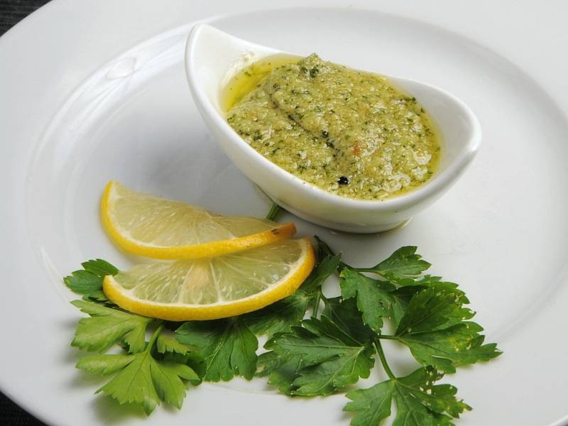 Konopné pesto.