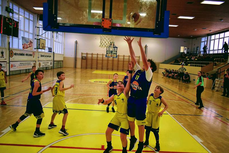 Basketbalisté Slunety Ústí n. L. v kategorii U12 vyhráli oba zápasy v Litoměřicích.