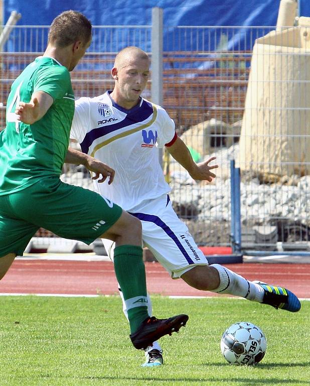 Hráči ústecké Army nedali šanci nováčkovi soutěže Vltavínu a vyhráli jasně 3:0.