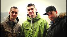 Gilotinu pokřtí trio UL Farma, hiphop ze severu.