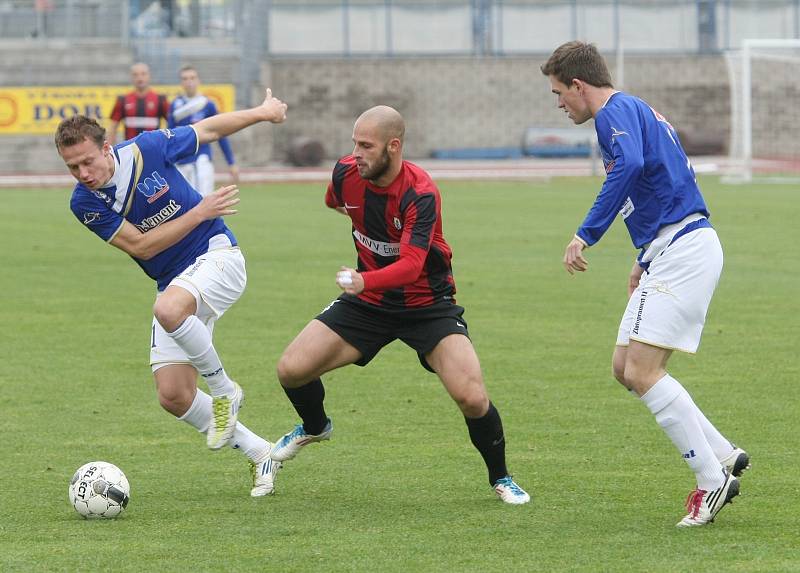 Ústečtí fotbalisté (modří) doma remizovali s Opavou 0:0.