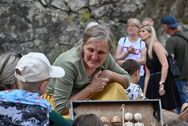 Dnes 15. května se na hradě Střekov uskutečnila pohádková neděle.