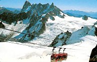 Vysokohorský trek kolem Mont Blancu.