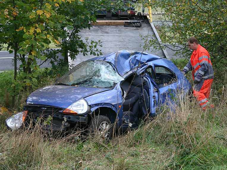 Při dopravní nehodě ve Varvažově zemřela řidička osobního vozu
