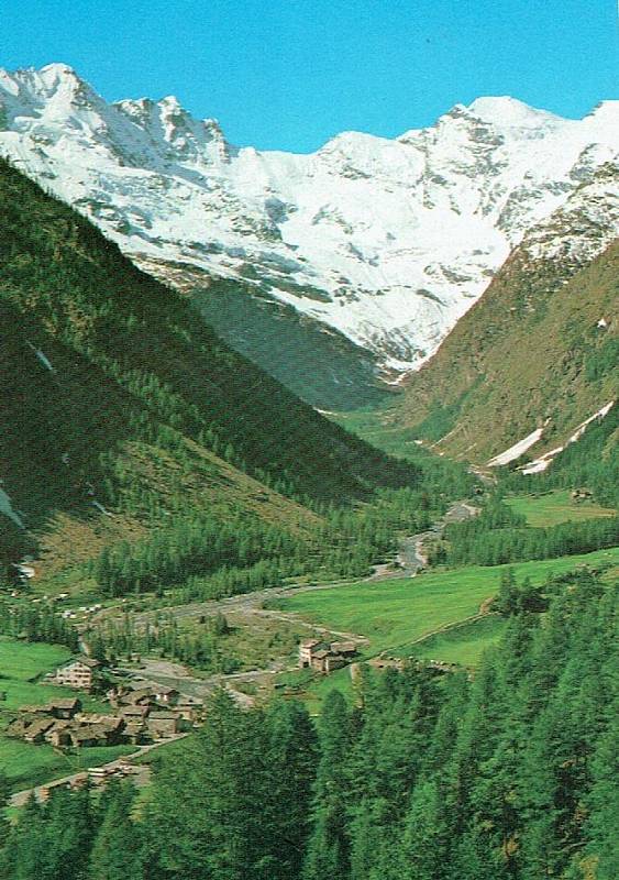 Čtyřtisícovka Gran Paradiso (4061 m) je nejvyšší vrchol Grajských Alp v italských regionech Valle d´Aosta a Piemonte.