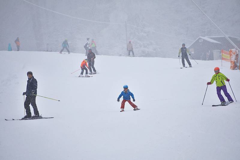Fotogalerie: Skiareál Telnice - Žatecký a lounský deník