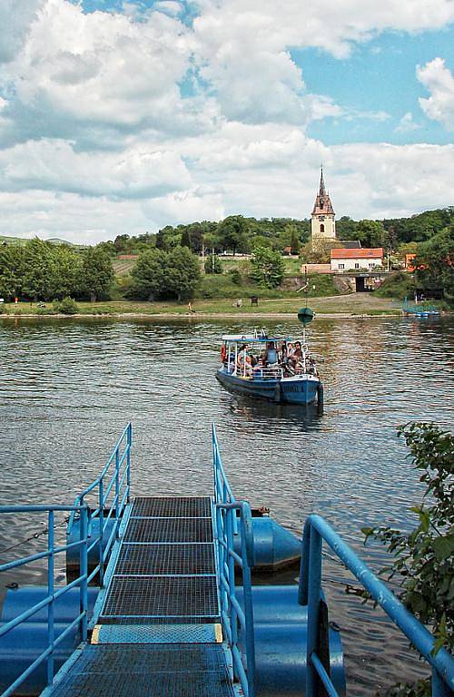 Č. 33 Přívoz na Labi u Žernosek