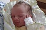 Ondřej Komůrka se narodil v ústecké porodnici  4.6.2015 (9.51) mamince Zuzaně Komůrkové. Měřil 51 cm, vážil 3,26 kg.