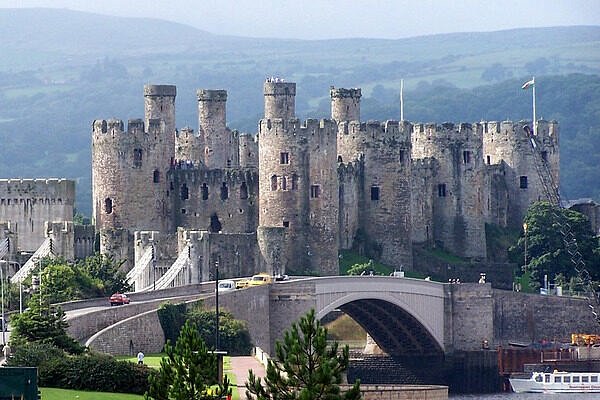 Mezi patnáct nejúchvatnějších hradů a zámků světa patří i severovelšský hrad Conwy.