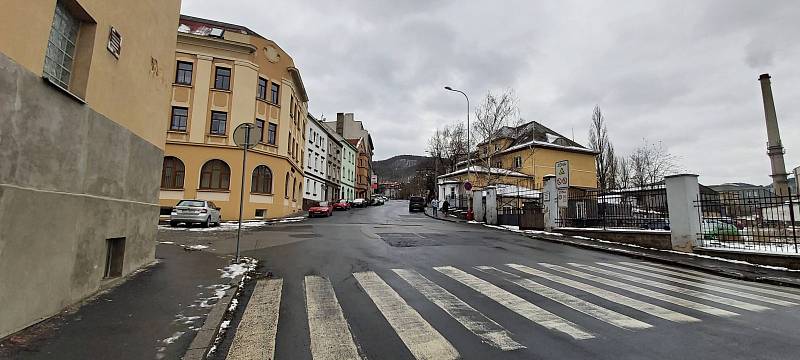 Obvod Střekov v Ústí nad Labem. Žukovova ulice