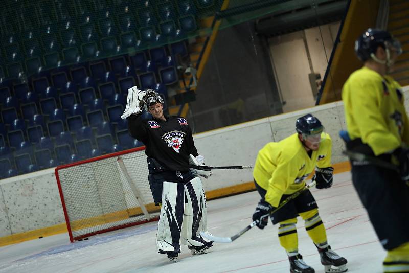 HC Slovan Ústí nad Labem, letní příprava 2022, první trénink na ledě