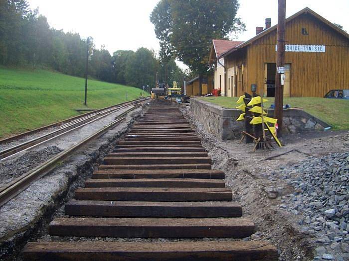 Práce na železnici v Zubrnicích. 